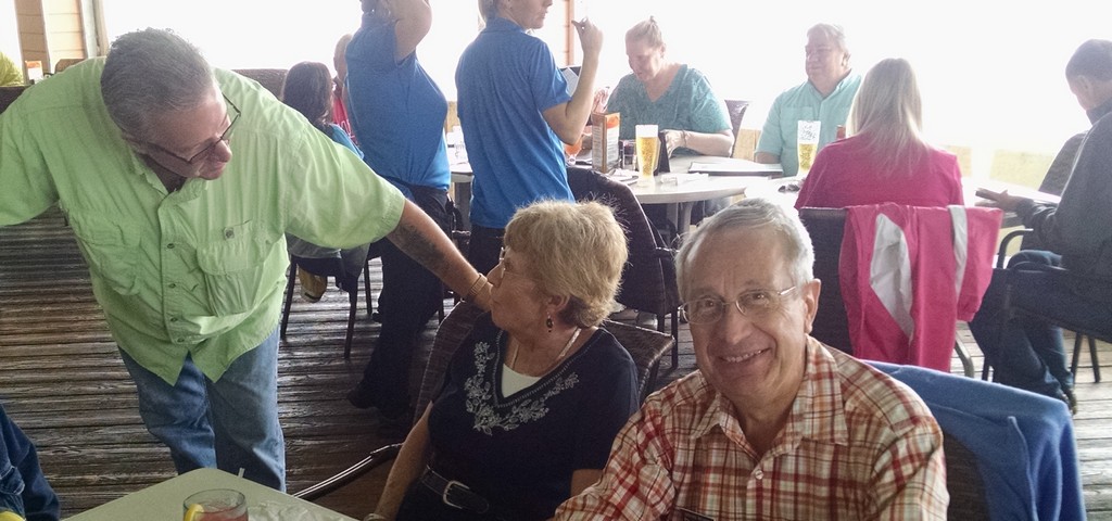 Boating? to Lunch at Sunset Grill